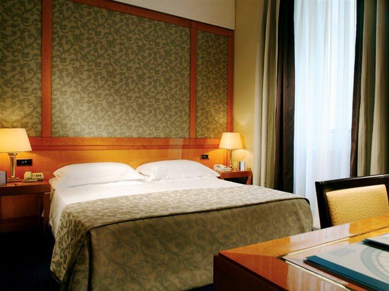 Hotel Artemide Roma Esterno foto